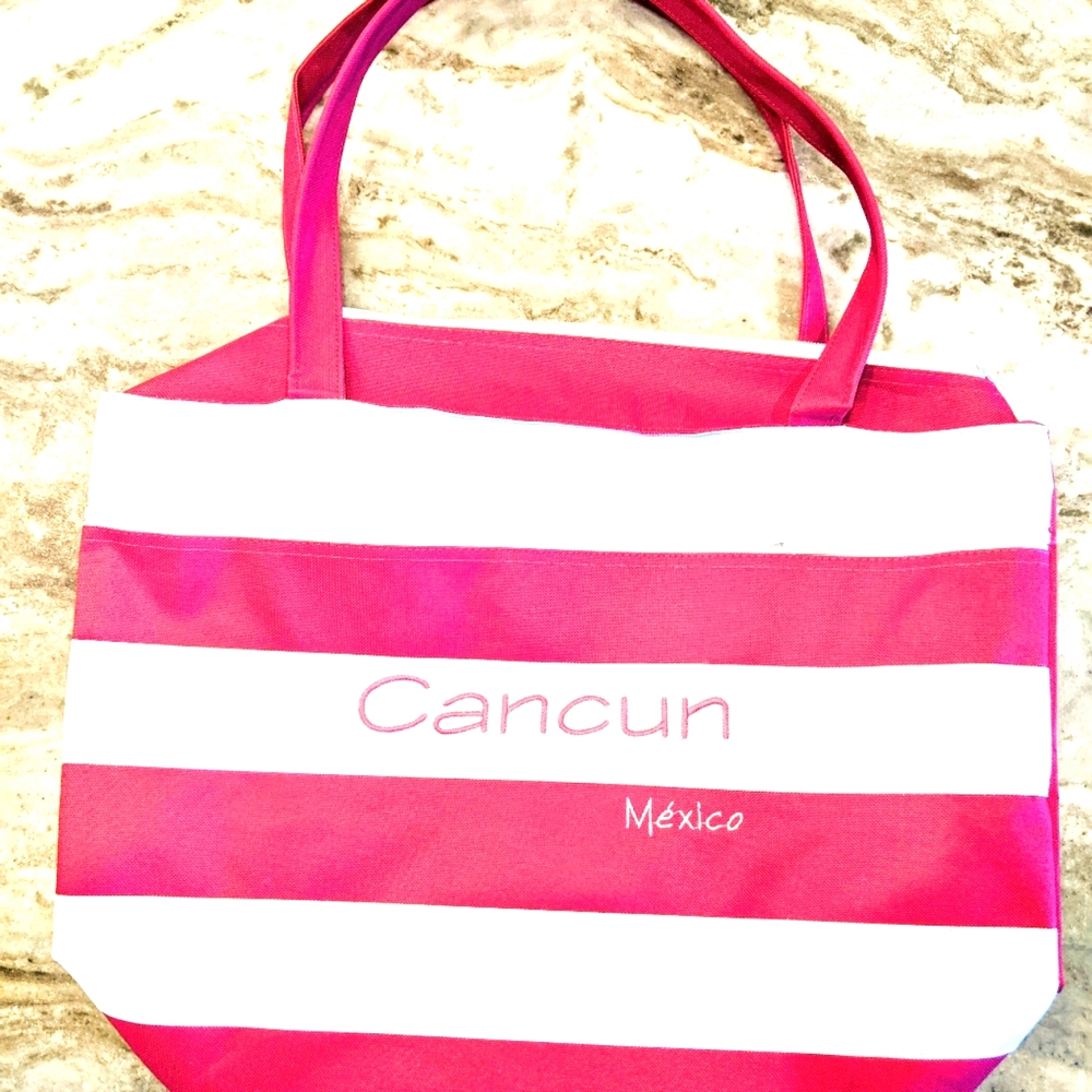 NWOT Cancun Mexico Beach Bag  PINK 🩷 WHITE Stripes